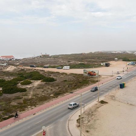 Maresia - Beachfront Peniche Apartment Exteriör bild