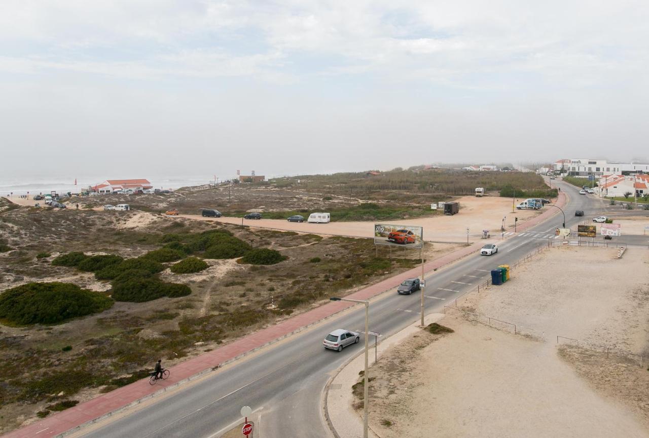 Maresia - Beachfront Peniche Apartment Exteriör bild